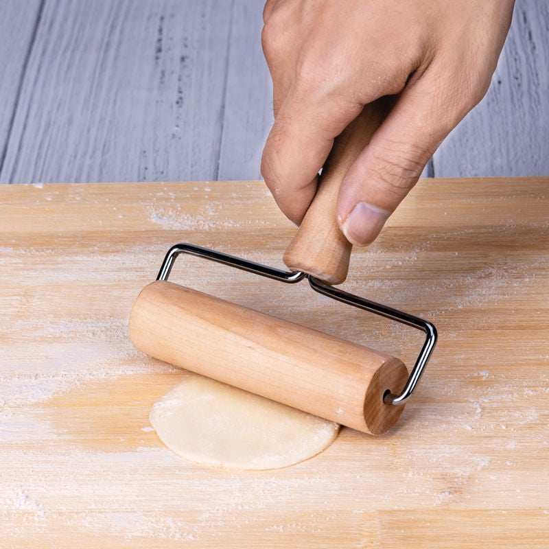 Wooden Rolling Pin – Lotus Wood Dough Roller for Pizza, Dumplings & Baking