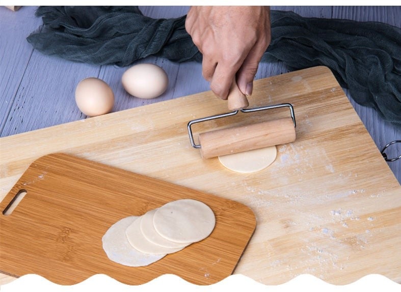 Wooden Rolling Pin – Lotus Wood Dough Roller for Pizza, Dumplings & Baking